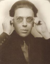 André_Breton_1924.jpg